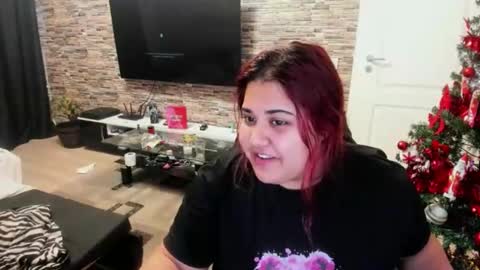 Snapshot of sweet_moommy chatting on December 14, 12:54 pm sweet_moommy online show from December 14, 12:54 pm