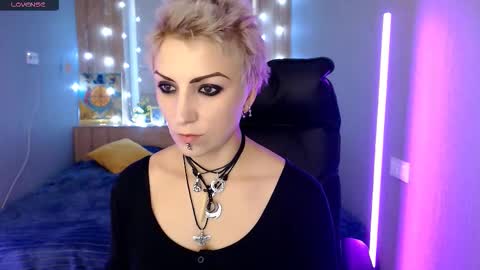 Snapshot of sweet_n_strong chatting on December 2, 8:19 am sweet_n_strong online show from December 2, 8:19 am