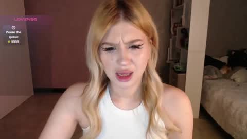 sweet_nicole_333 online show from November 5, 8:25 am