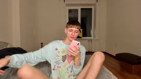 kira online show from December 22, 10:15 pm