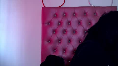 Snapshot of sweet_poison_666 chatting on November 28, 5:04 pm sweet_poison_666 online show from November 28, 5:04 pm