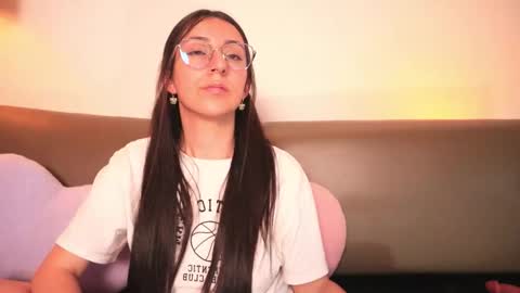 Sammy Lauren online show from February 17, 7:31 pm