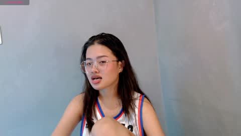 Leah online show from January 18, 6:56 am