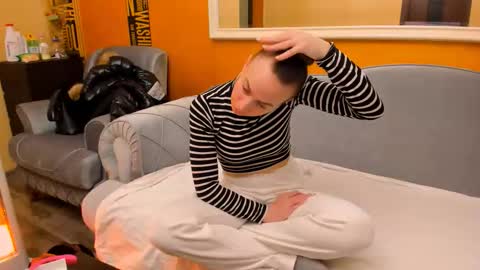 Ale online show from November 17, 8:47 pm