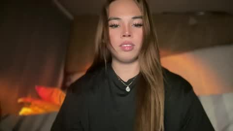 Snapshot of sweetalexa19 chatting on December 17, 4:23 am alexa your one and only queen online show from December 17, 4:23 am