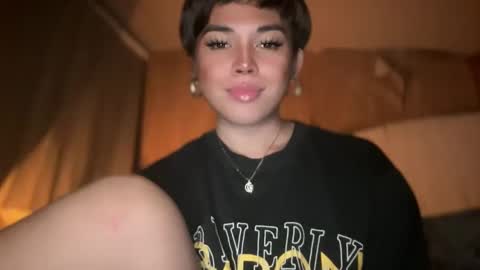 Snapshot of sweetalexa19 chatting on January 7, 5:53 pm alexa your one and only queen online show from January 7, 5:53 pm