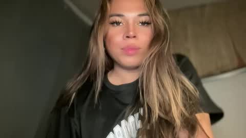 Snapshot of sweetalexa19 chatting on October 8, 7:11 pm alexa your one and only queen online show from October 8, 7:11 pm