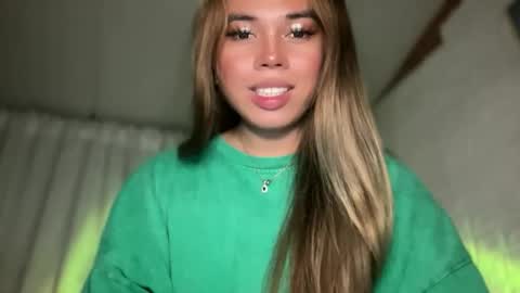 Snapshot of sweetalexa19 chatting on November 16, 2:44 pm alexa your one and only queen online show from November 16, 2:44 pm