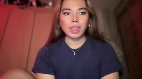 Snapshot of sweetalexa19 chatting on November 18, 3:45 am alexa your one and only queen online show from November 18, 3:45 am