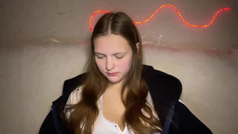 ELYA online show from January 31, 8:18 pm