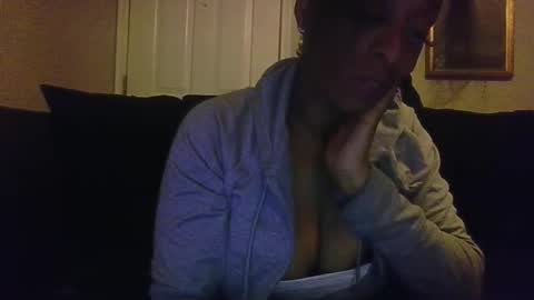 sweetaztee online show from February 8, 2:04 am