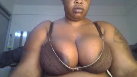 sweetbaby46 online show from April 16, 3:40 am