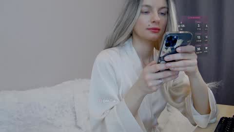 Snapshot of sweetbabyxx2021 chatting on February 5, 3:45 am sweetbabyxx2021 online show from February 5, 3:45 am
