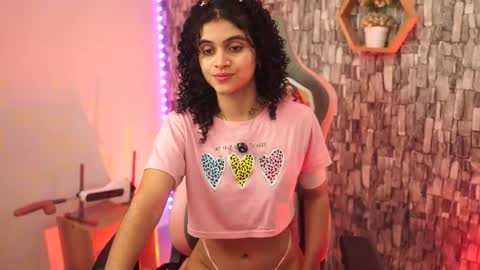 Snapshot of sweetbonii chatting on December 22, 7:33 pm Salom independent model online show from December 22, 7:33 pm