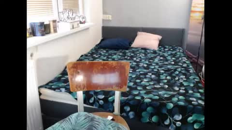 Sweetboobs85h online show from February 14, 9:28 am