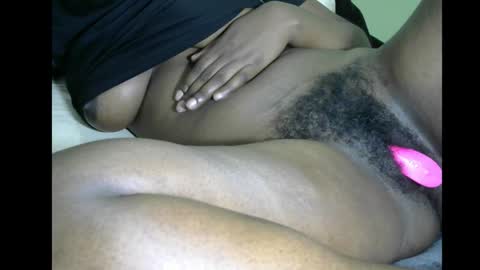 Snapshot of sweetchoclatebabe chatting on December 30, 5:15 am choco online show from December 30, 5:15 am