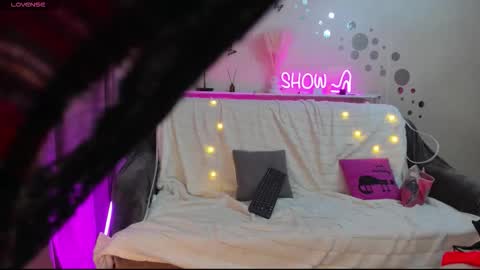 Alice online show from February 14, 8:33 am