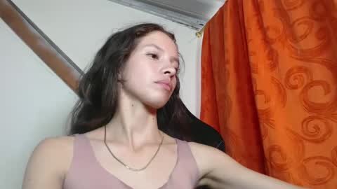 Snapshot of sweetdam12 chatting on February 5, 8:46 pm sweetdam12 online show from February 5, 8:46 pm