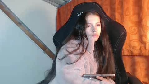Snapshot of sweetdam12 chatting on February 22, 1:11 am sweetdam12 online show from February 22, 1:11 am