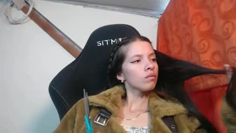 Snapshot of sweetdam12 chatting on February 25, 7:14 pm sweetdam12 online show from February 25, 7:14 pm