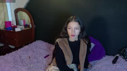 Snapshot of sweetdam12 chatting on September 18, 8:11 pm sweetdam12 online show from September 18, 8:11 pm