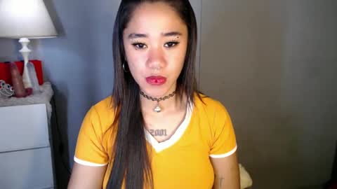 Snapshot of sweetdannica chatting on December 17, 9:39 am Danni online show from December 17, 9:39 am