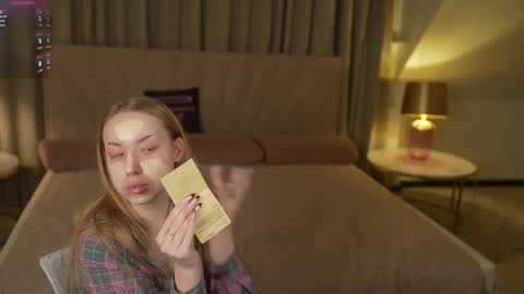 Amelia online show from November 20, 1:28 am