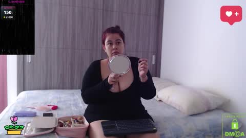 Snapshot of sweetdesires_ chatting on November 15, 1:51 pm online show from November 15, 1:51 pm