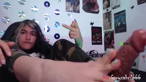 Snapshot of sweetdevil631 chatting on February 24, 5:53 pm Abril online show from February 24, 5:53 pm