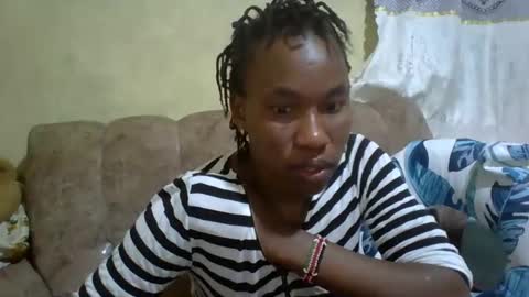 Snapshot of sweetdiva2012 chatting on February 16, 2:21 pm sweetdiva2012 online show from February 16, 2:21 pm