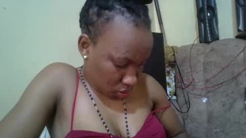 Snapshot of sweetdiva2012 chatting on October 28, 6:06 am sweetdiva2012 online show from October 28, 6:06 am