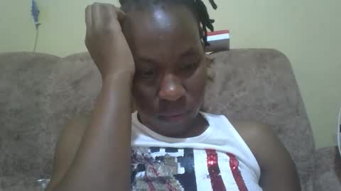 sweetdiva2012 online show from January 15, 9:25 am