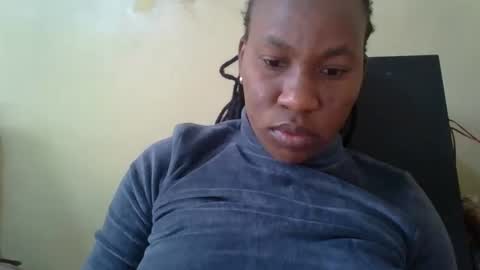 sweetdiva2012 online show from February 13, 5:47 am