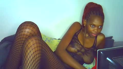 sweetebony123 online show from October 13, 10:43 pm