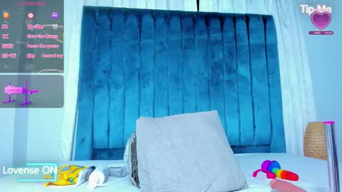 Snapshot of sweetebony_69 chatting on October 8, 3:15 am Mia online show from October 8, 3:15 am