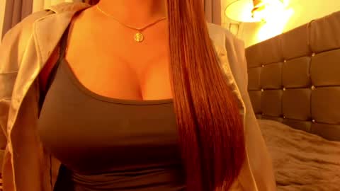 sweetest_one4 online show from April 4, 8:50 pm