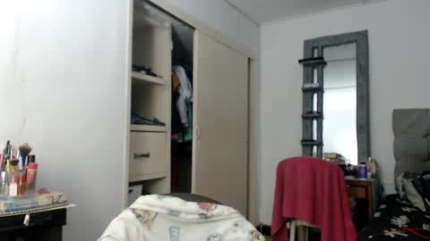 SWEETFANTASYVEN online show from October 18, 1:08 am