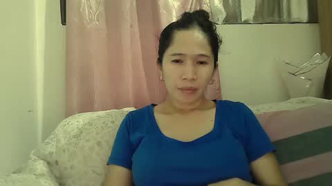 Snapshot of sweetfilipinawet chatting on September 21, 1:24 pm Stacy online show from September 21, 1:24 pm