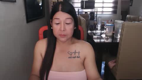 GoddessAira4uTS online show from April 1, 11:57 pm