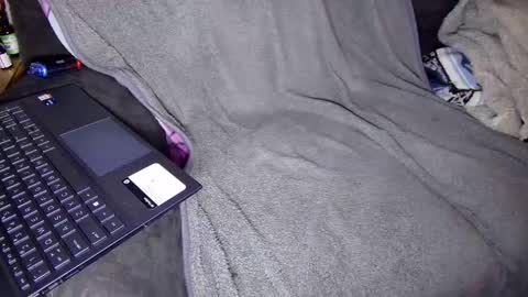 Snapshot of sweetgesus chatting on February 2, 3:32 am sweetgesus online show from February 2, 3:32 am