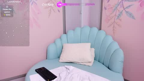 Snapshot of sweetgirl4u_ chatting on February 6, 4:47 pm MIA online show from February 6, 4:47 pm