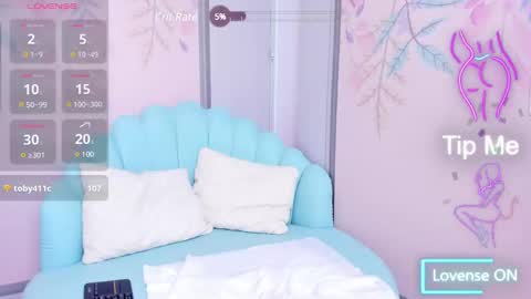 Snapshot of sweetgirl4u_ chatting on February 26, 3:08 pm MIA online show from February 26, 3:08 pm