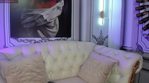 Snapshot of sweetgirl4u_ chatting on September 10, 10:04 am MIA online show from September 10, 10:04 am