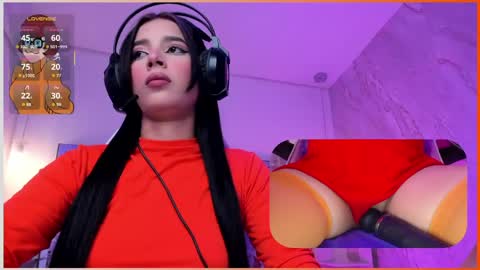 Snapshot of sweetie_cloe chatting on May 17, 8:49 pm sweetie_cloe online show from May 17, 8:49 pm