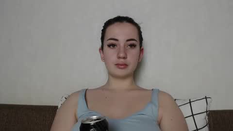 Snapshot of sweetiekendl chatting on January 17, 7:08 am Kendl online show from January 17, 7:08 am