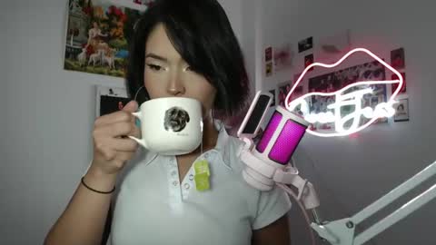 SweetJess online show from February 7, 3:01 am