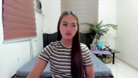 SWEET KEYA online show from February 20, 10:16 am