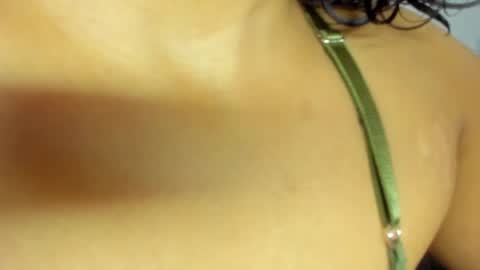 Snapshot of sweetlesbianseduction chatting on May 6, 11:26 am Azulandvioleta online show from May 6, 11:26 am