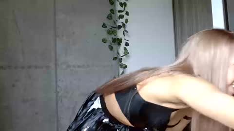 Snapshot of sweetmagic6 chatting on September 8, 8:30 pm sweetmagic6 online show from September 8, 8:30 pm