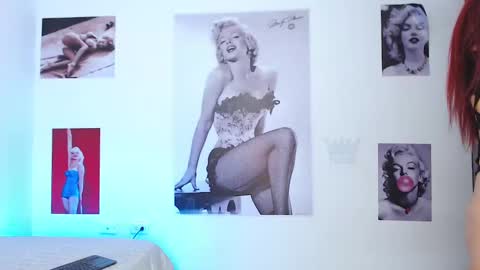 Snapshot of sweetmia_25 chatting on March 12, 10:17 pm MIA  online show from March 12, 10:17 pm